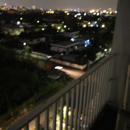 Lee Place Phatthanakan Condo Bangkok Kültér fotó