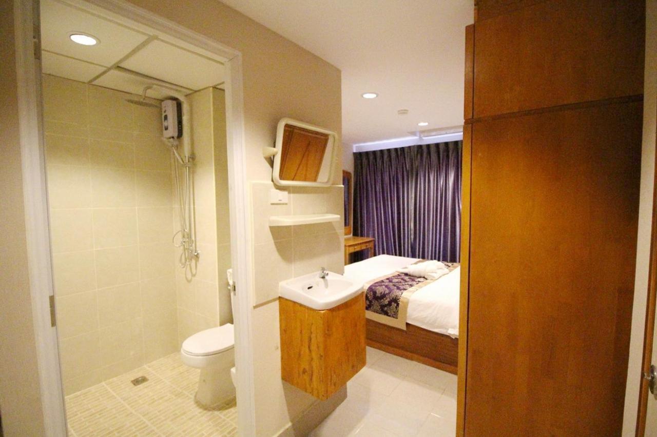 Lee Place Phatthanakan Condo Bangkok Kültér fotó