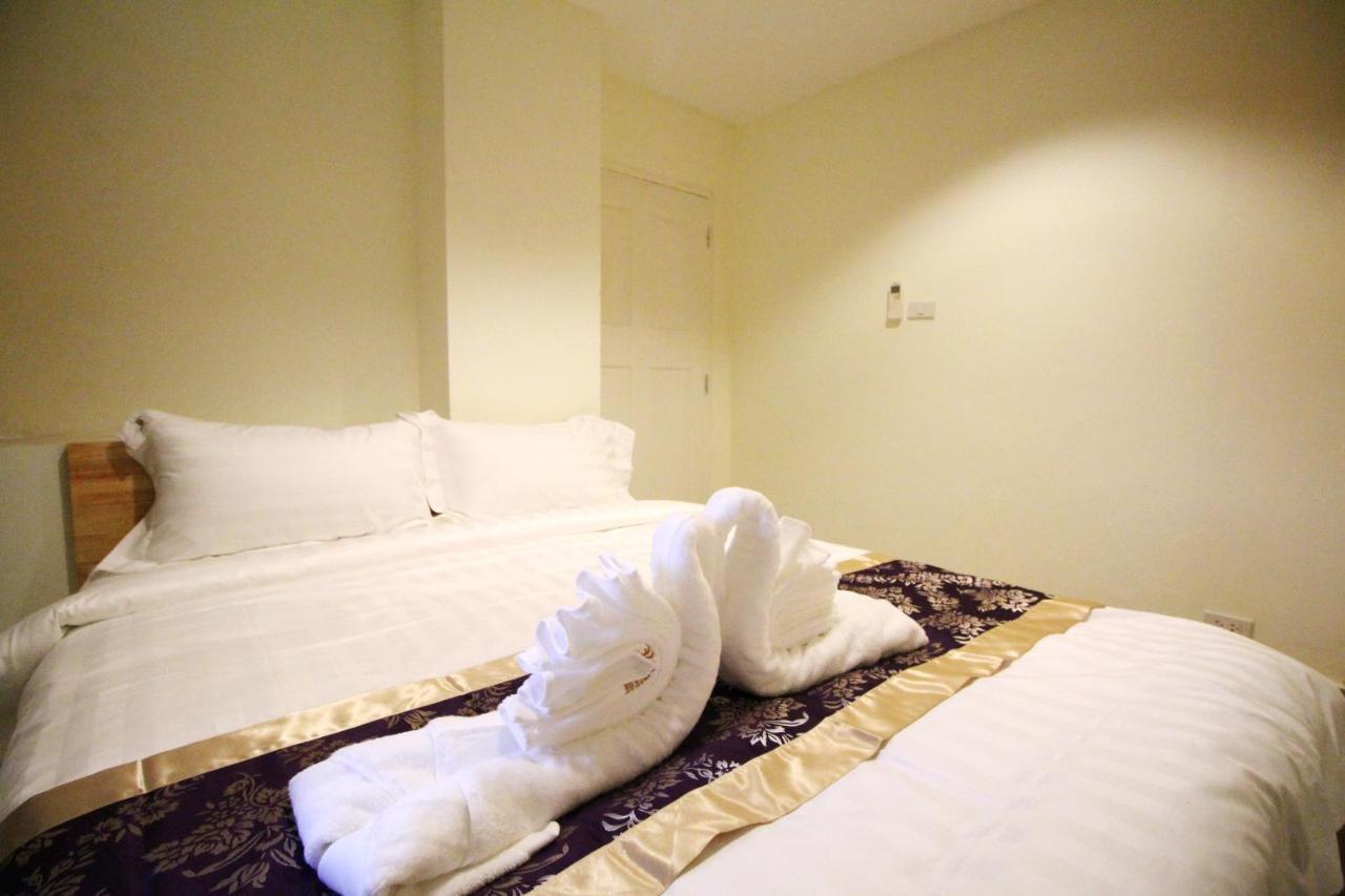 Lee Place Phatthanakan Condo Bangkok Kültér fotó
